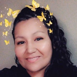 Meet your Posher, Elizabeth